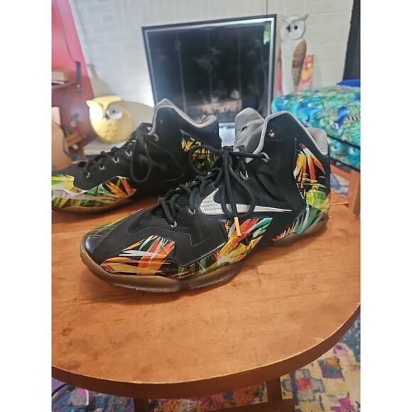 Nike LeBron 11 “Everglades” Size 11 Black And Multi-colored Good Used Condition - Picture 3 of 16